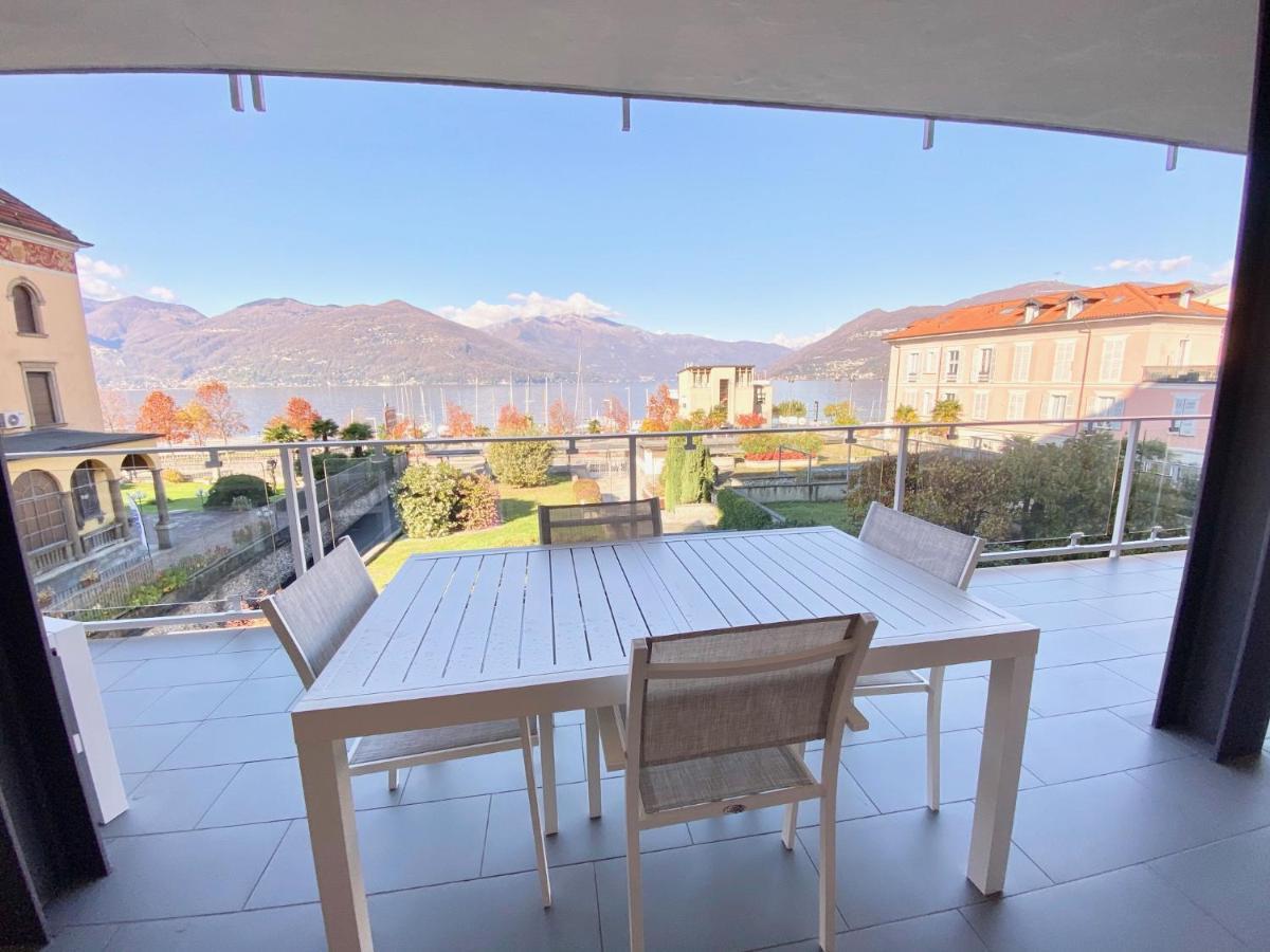 Appartamento Palazzo Di Vetro Luino Buitenkant foto